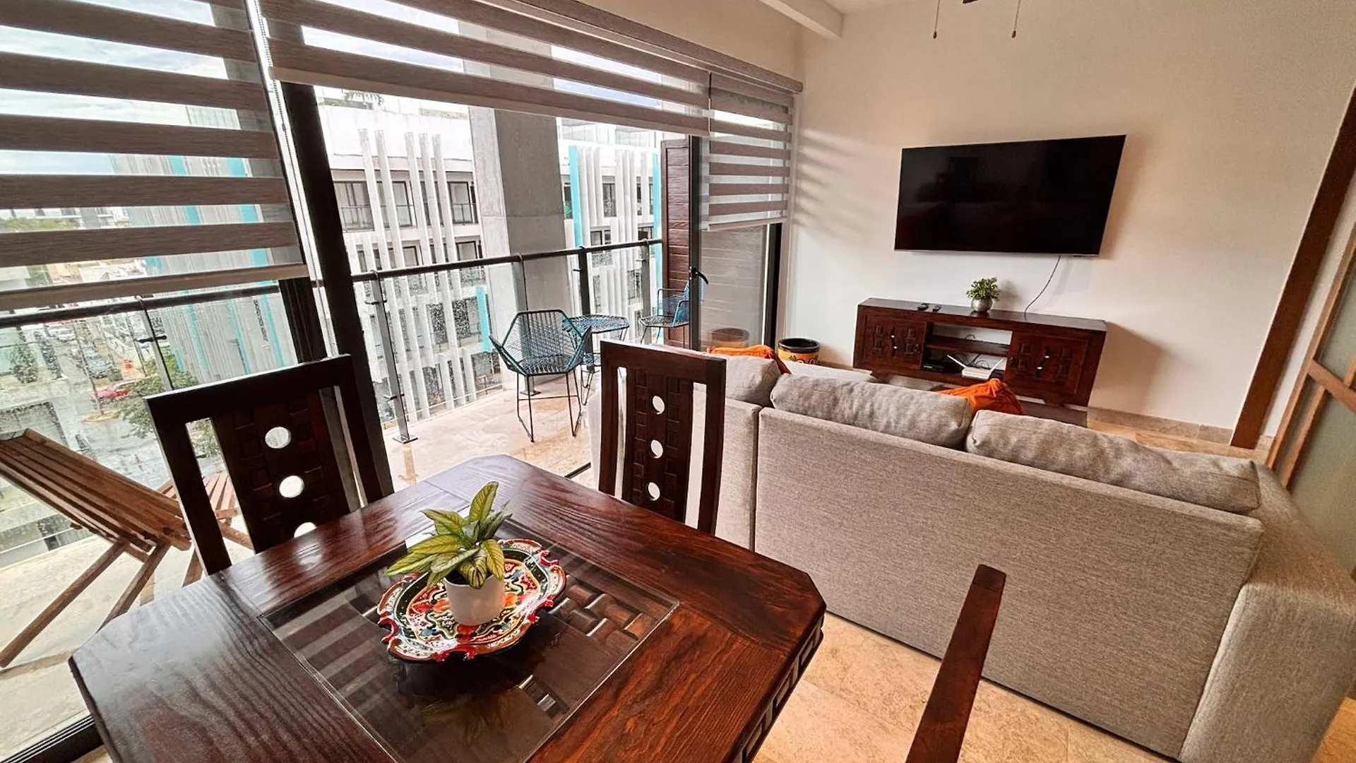 Chic 1Br Apartment In Playa Del Carmen Steps To 5Th Ave